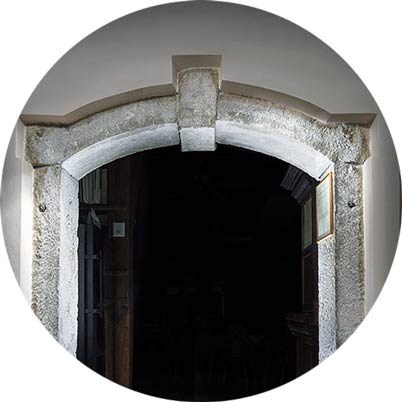 Gostilna Vovko: Machov portal